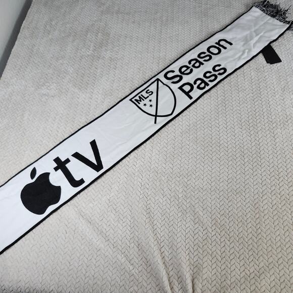 Ruffneck MLS Season Pass Soccer Apple TV Scarf New NWT RARE 55” - Picture 5 of 8